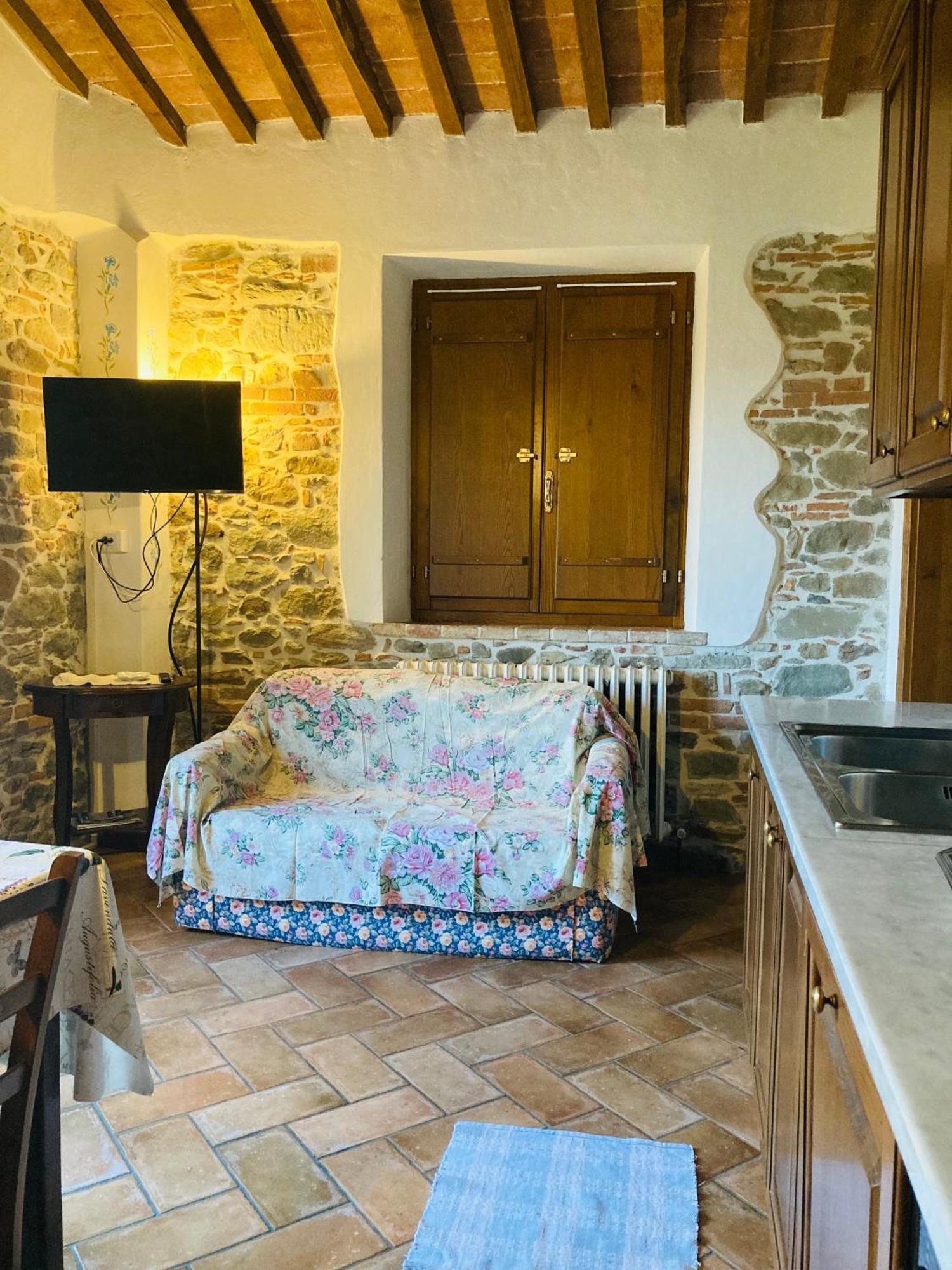 Agriturismo Tramonti Кастільйоне-ді-Гарфаньяна Екстер'єр фото